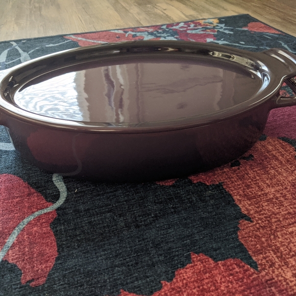 SOLD Le Creuset 3.7qt Oval Baker w/ Platter Lid - Picture 1 of 5